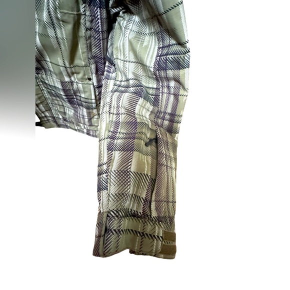 Oakley| Snowboard/Ski Insulated Coat| Size L - Picture 13 of 15